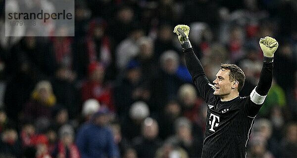 Torjubel  Jubel  Freude  Torwart Manuel Neuer FC Bayern München FCB (01) Gestik  Geste  Allianz Arena  München  Bayern  Deutschland  Europa