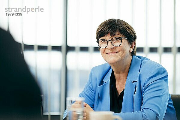 Saskia Esken  Bundesvorsitzende der SPD  aufgenommen im Rahmen eines Interviews mit dem RND in Berlin  05.12.2023