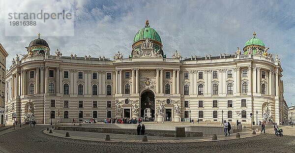 Ein Panoramabild der Hofburg