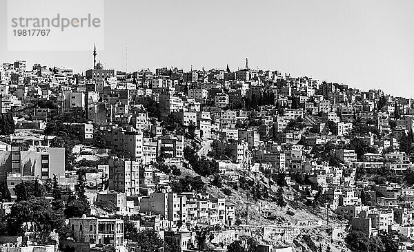 Ein Schwarzweißbild des Viertels Al Ashrafyeh in Amman