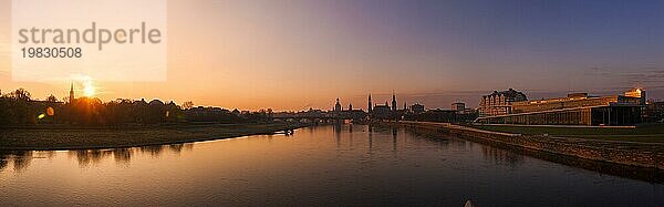 Dresden Sonnenaufgang an der Elbe