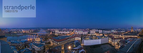 Dresden Blick nach Osten ins Elbtal