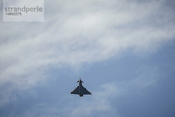 Ein Eurofighter Mehrzweckkampfflugzeug der Luftwaffe Bundeswehr. Aufgenommen im Rahmen der Übung Rapid Viking 2023 in Island. Keflavik  03.08.2023