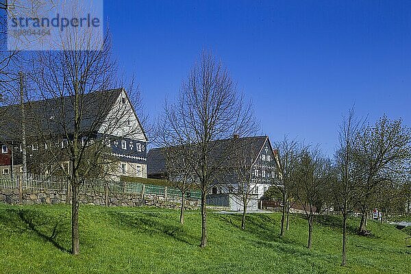 Niederottendorf liegt zwischen Berthelsdorf und Oberottendorf am Fuße des landschaftlich schönen Hohwaldes und des Valtenberges