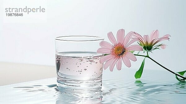 Eine heitere Komposition mit einem klaren Glas Wasser und eine rosa Blume  Hervorhebung Reinheit und Einfachheit Ai erzeugt