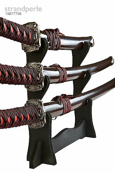 Samurai Schwerter auf einem Holzständer