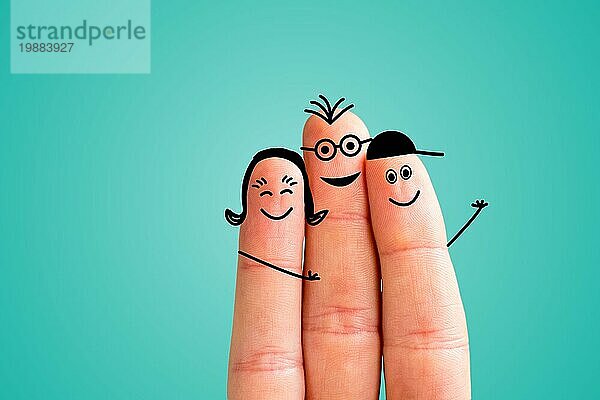 Gemalte Finger glückliche Familie Konzept  blaür Hintergrund