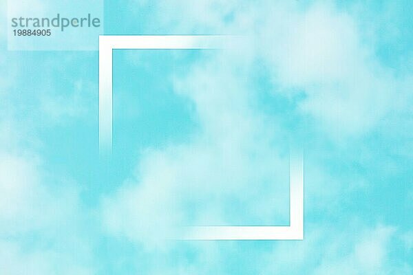 Teal blaün Himmel Hintergrund mit weißen Wolken und einem quadratischen Rahmen  eine abstrakte Designvorlage mit einem Platz für Text