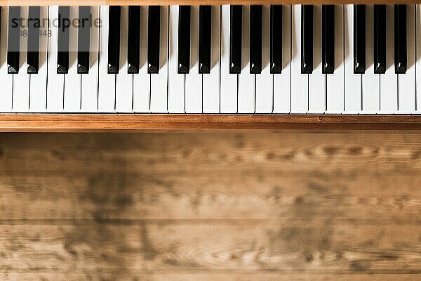 Vintage Klaviertasten aus Holz mit Textfeld