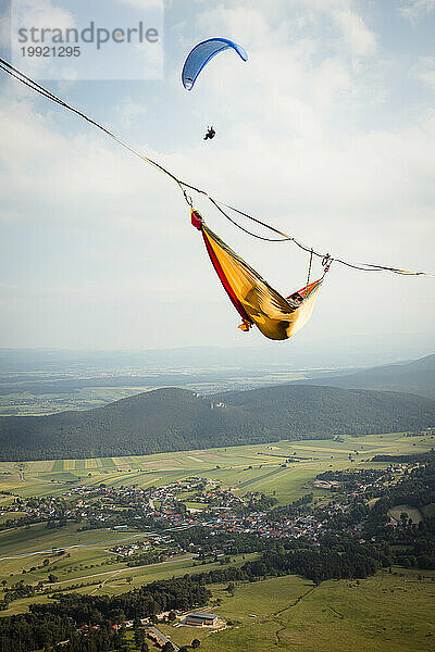 Reise zwischen Himmel und Erde