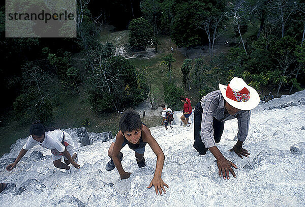 Maya-Ruinen in Tikal  Guatemala.