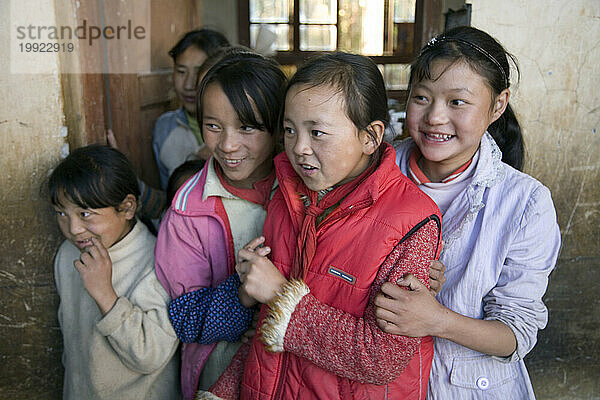 Schulmädchen in der Provinz Yunnan  China.