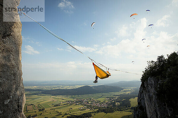 Reise zwischen Himmel und Erde