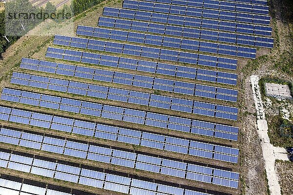 Luftbild Solarthermie Kraftwerk der Energie und Wasser Potsdam  EWP GmbH  21.07.2022