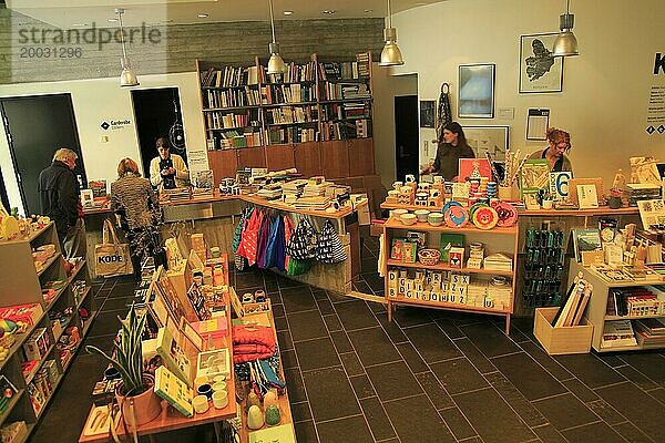 Kode 2 Kunstgalerie Museumsshop  Bergen  Norwegen  Europa