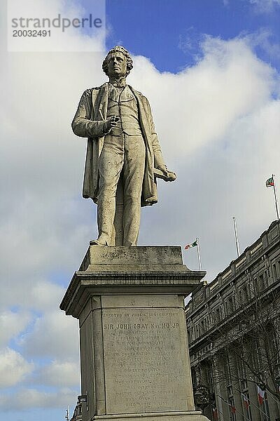 Sir John Grey Statue  O'Connell Street  Stadtzentrum Dublin  Irland  Republik Irland  Europa