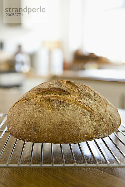 Bauernbrot auf dem Gestell