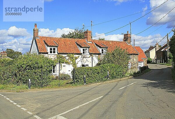 Attraktive Cottages auf dem Lande  Blaxhall  Suffolk  England  UK
