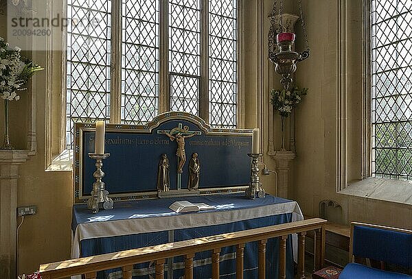 Seitenaltar in der Pfarrkirche von Saint Sampson in der sächsischen Stadt Cricklade  Wiltshire  England  UK