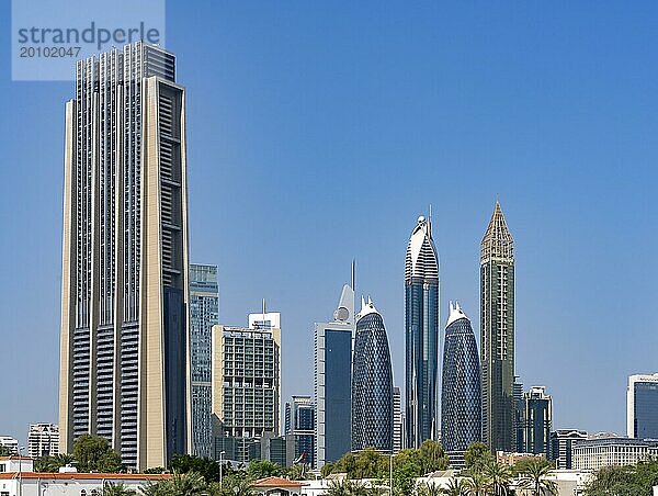 Dubai  Wolkenkratzer Downtown und an der Sheik Zayed Road  Vereinigte Arabische Emirate  Naher Osten  Asien