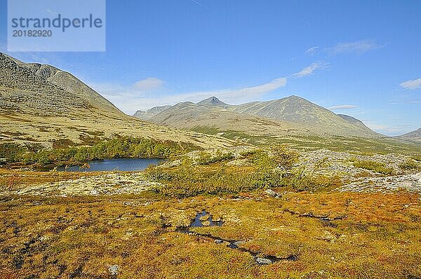 Rondane Nationalpark im Herbst. Norwegen Rondane National Park in the fall. (Norway)