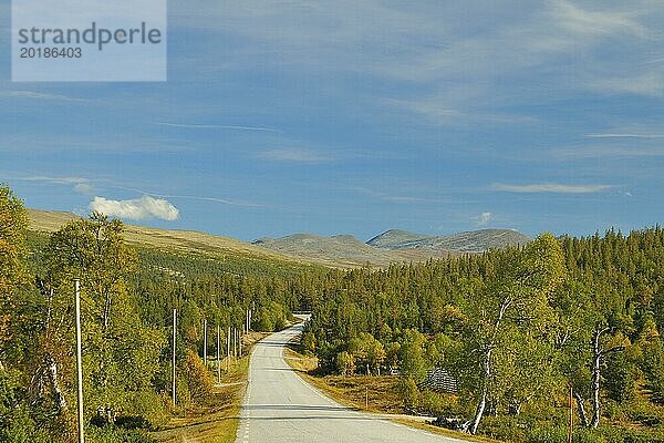 Rondane Nationalpark im Herbst. Norwegen Rondane National Park in the fall. (Norway)