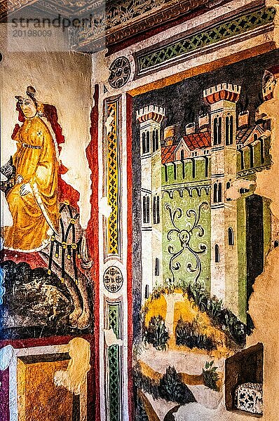 Fresken  Museo Civico d'Arte  Palzuo Ricchieri  Altstadt mit prachtvollen Adelspalaesten und Arkaden im venezianischen Stil  Pordenone  Friaul  Italien  Pordenone  Friaul  Italien  Europa