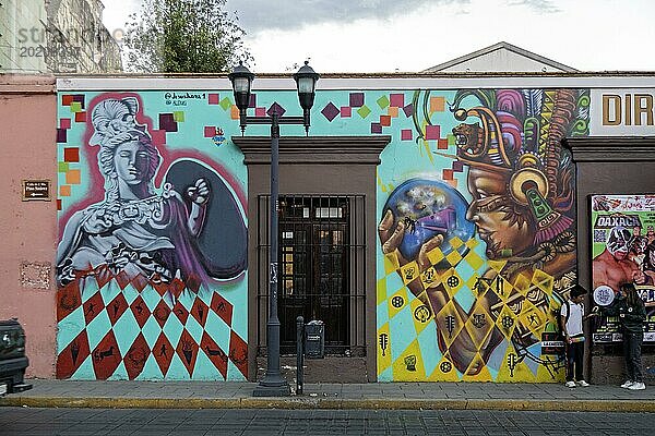 Oaxaca  Mexiko  Kunstwerk an der Wand eines Gebäudes  Mittelamerika