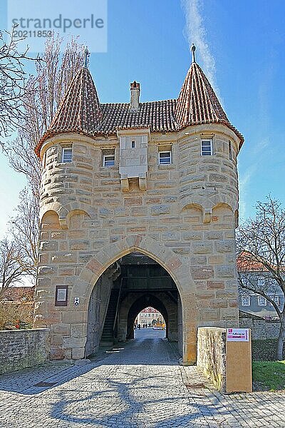 Historisches Einersheimer Tor  Stadttor  Stadtbefestigung  Stadtmauer  Torhaus  Iphofen  Unterfranken  Franken  Bayern  Deutschland  Europa