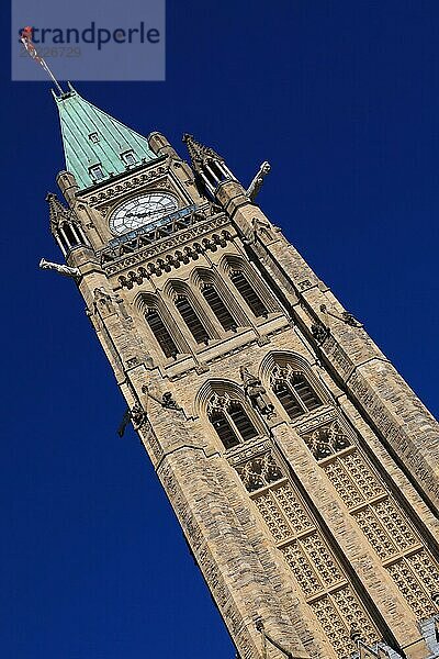 Der Turm des Parlamentsgebäude in Ottawa