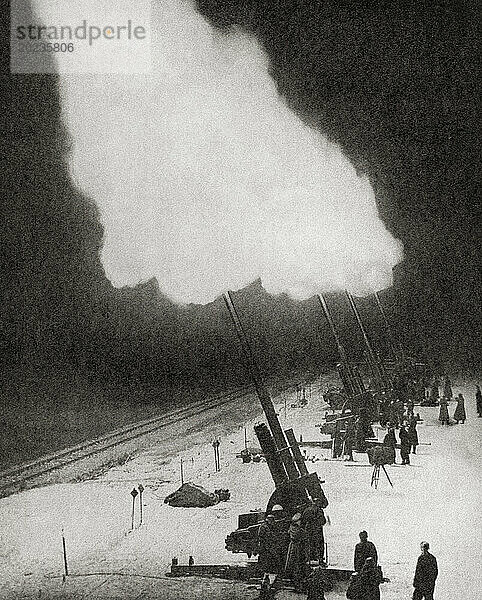 Deutsche Kanoniere verteidigen eine Küstenbatterie im Ruhrgebiet gegen RAF-Bomber  2.–6. Juni 1940 während des Zweiten Weltkriegs. Aus „Der Krieg in Bildern“  Erstes Jahr.