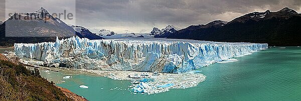 Perito Moreno Gletscher im Los Glasiares Nationalpark in Argentinien