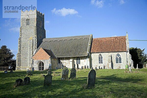 St. Botolph Kirche  wahrscheinlich Standort der frühen sächsischen Siedlung Saint Botolph's Abbey in Ikenhoe  Iken  Suffolk  England  Großbritannien  Europa