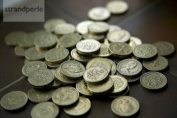 Stapel von Ein Pfund Münzen