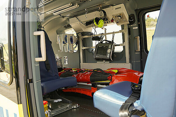 Der SMUR-Hubschrauber transportiert Patienten 24 Stunden am Tag  7 Tage die Woche.
