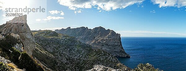 Panoramaaufnahme. Aussichtspunkt Mirador Es Colomer  Halbinsel Cap Formentor  Serra de Tramuntana  Mallorca  Balearen  Spanien  Europa