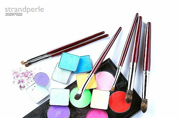 Set mit kosmetischen Produkten für professionelles Make up  Close up