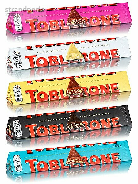 Verschiedene Sorten Toblerone Schokolade von Tobler und Mondelez International Freisteller freigestellt isoliert