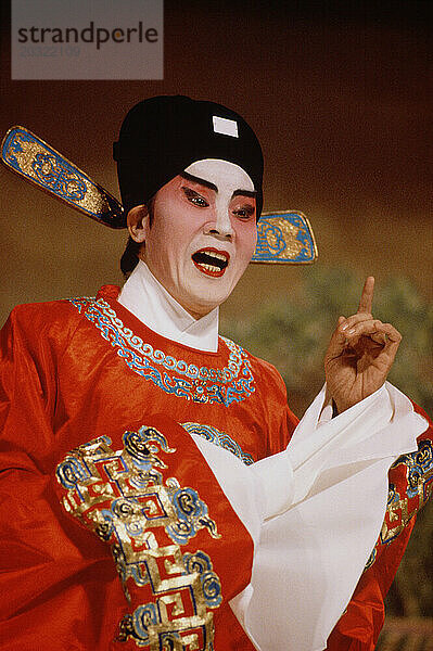 Hongkong. Chinesische Kultur. Mann. Chinesischer Opernkünstler.