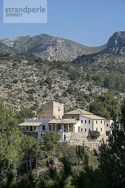 Castell de Sant Elm  Altes Krankenhaus und Wehrturm  aus dem 14. Jahrhundert  Sant Elm  Andratx Küste  Mallorca  Balearen  Spanien  Europa