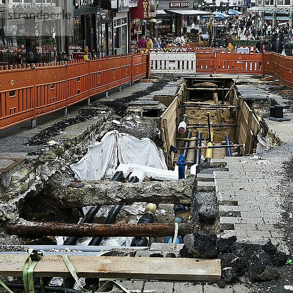 Baustelle Alte Freiheit  Fussgängerzone  Erneuerung der Infrastruktur und archäologische Funde  Wuppertal  Bergisches Land  Nordrhein-Westfalen  Deutschland  Europa