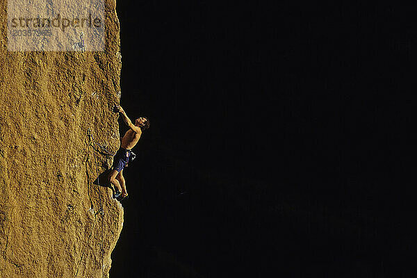 Kletterer im Smith Rock State Park  Oregon  USA.