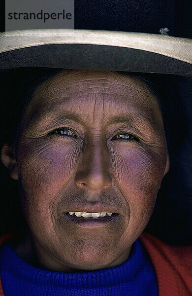 Porträt einer bolivianischen Frau.