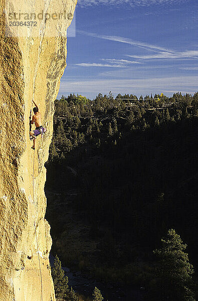 Kletterer im Smith Rock State Park  Oregon  USA