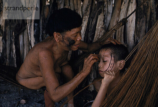 Gesichter malen  Amazonas  Venezuela