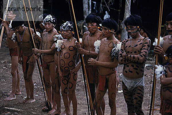 Tanzvorbereitung  Amazonas  Venezuela