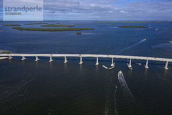 Usa  Florida. Sanibel Causeway