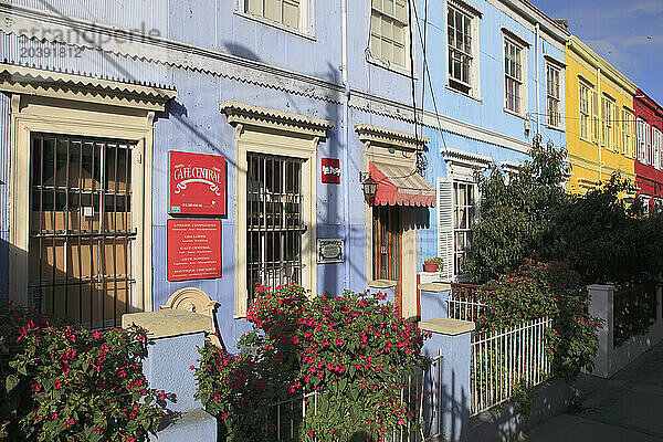 Chile  Valparaiso  Calle Pierre Loti  Cafe Central