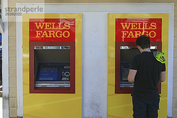 Wells fargo ATM