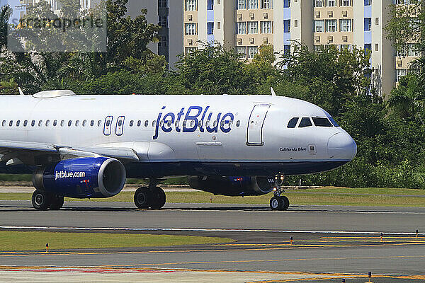 Usa  Porto Rico  San Juan. Luis Mu?oz Mar?n International Airport. Jet blue aircraft